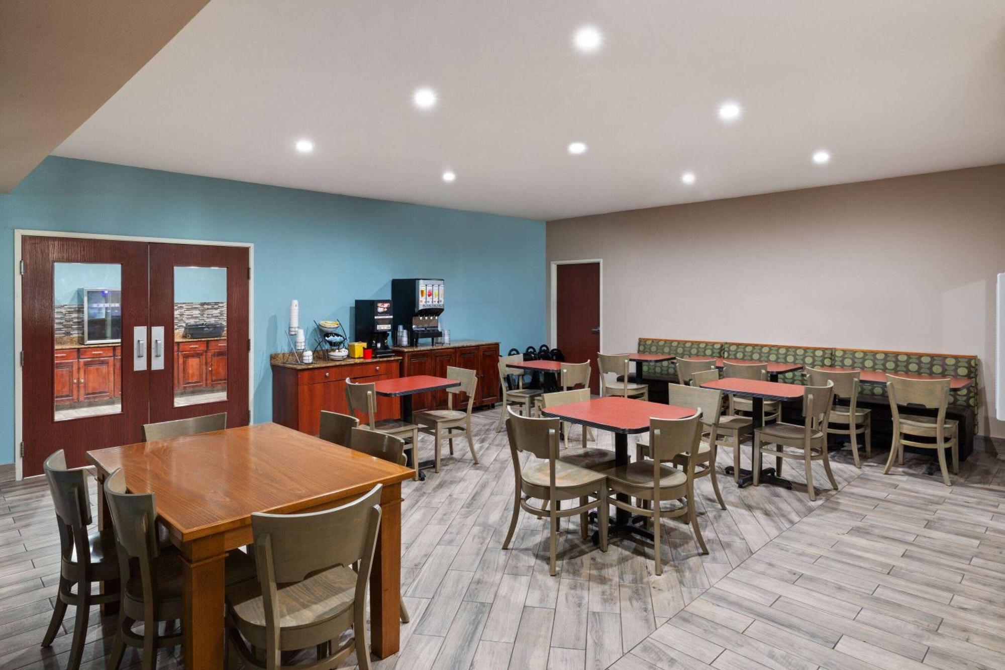Super 8 By Wyndham Lubbock West Hotel Exterior foto